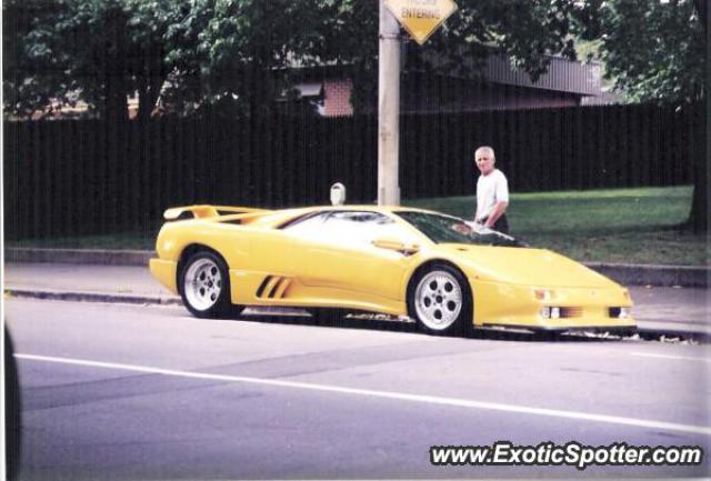 Lamborghini Diablo spotted in Melbourne, Australia