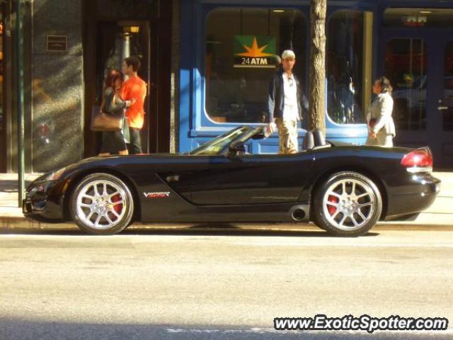 Dodge Viper spotted in Manhatten, New York