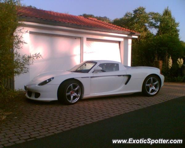 Porsche Carrera GT spotted in Dubai, United Arab Emirates