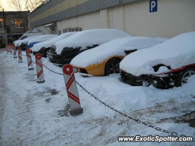 Lamborghini Gallardo spotted in Moscow, Russia