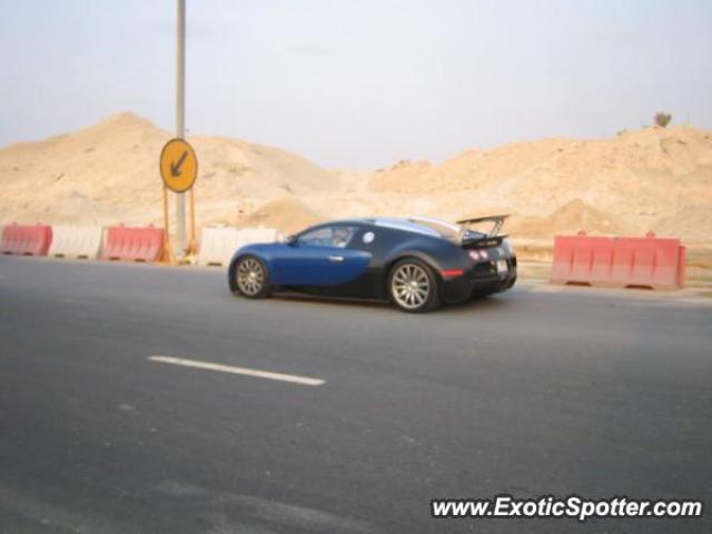 Bugatti Veyron spotted in Dubai, United Arab Emirates