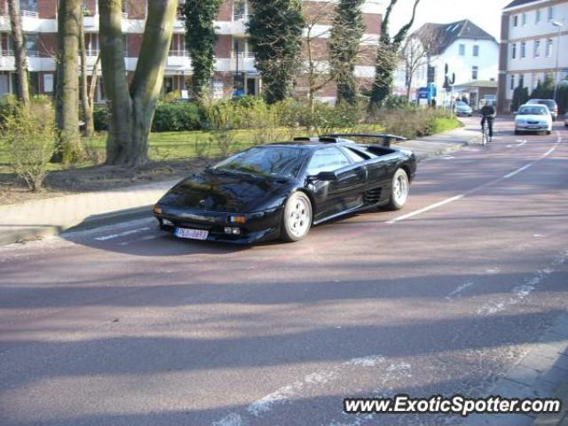 Lamborghini Diablo spotted in Hamburg, Germany