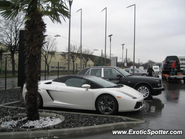 Lamborghini Gallardo spotted in Vienna, Austria