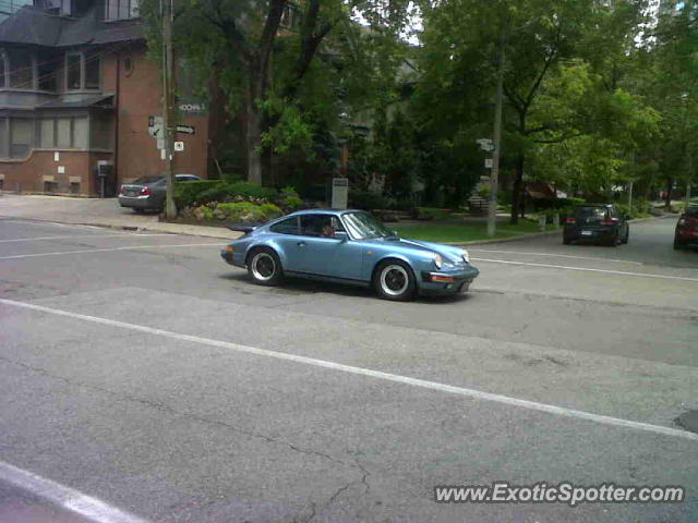Porsche 911 spotted in Toronto, Ontario, Canada