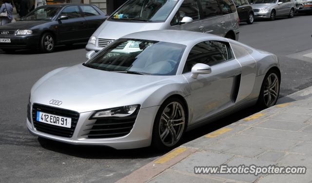 Audi R8 spotted in Paris, France