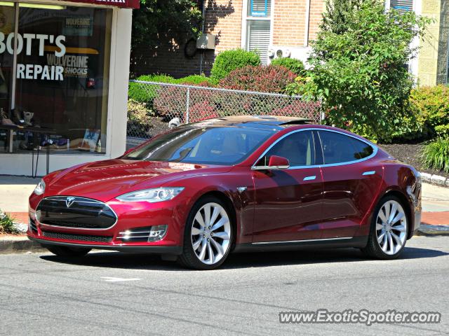 Tesla Model S spotted in Newark, Delaware