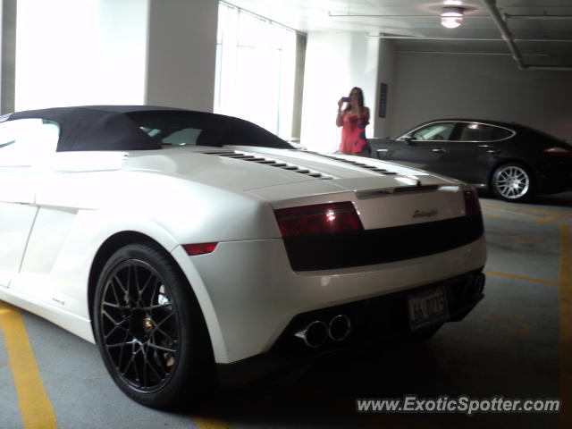 Lamborghini Gallardo spotted in Chicago, Illinois