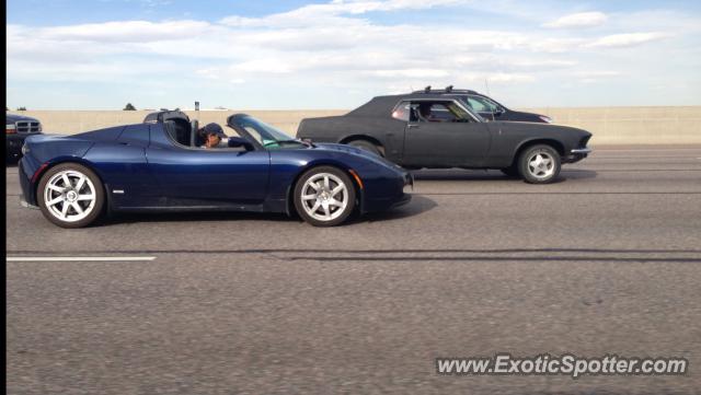 Tesla Roadster spotted in Centennial, Colorado