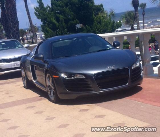 Audi R8 spotted in Galveston, Texas