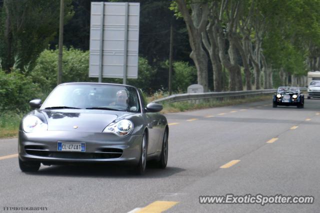 Porsche 911 spotted in Ihavenoidea, France