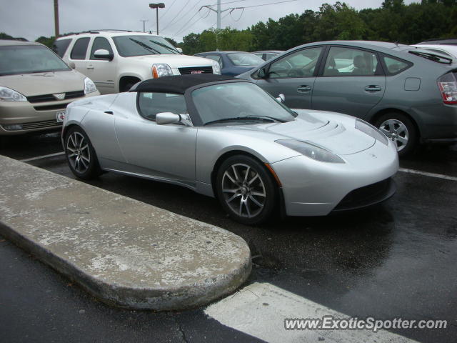 Tesla Roadster spotted in Raleigh, North Carolina