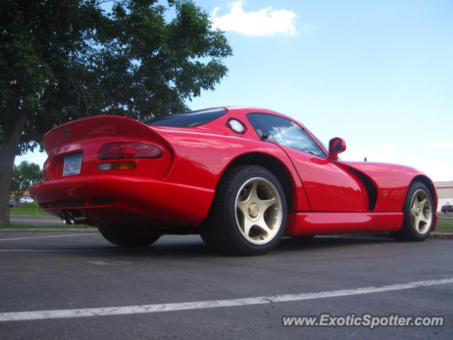 Dodge Viper spotted in Burnsville, Minnesota