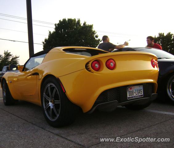 Lotus Elise spotted in Arlington, Texas