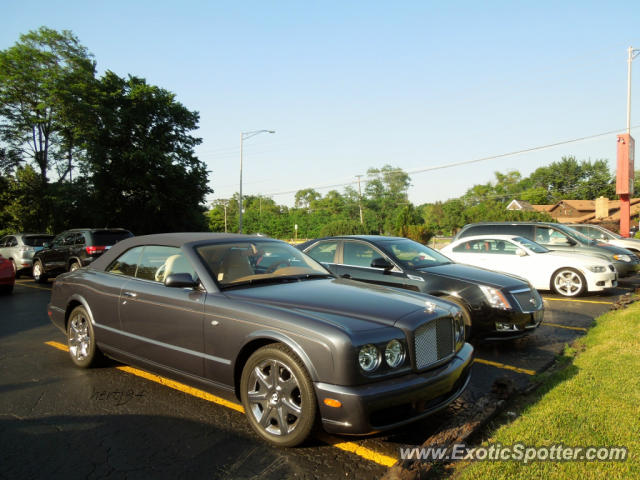 Bentley Azure spotted in Lake Zurich, Illinois