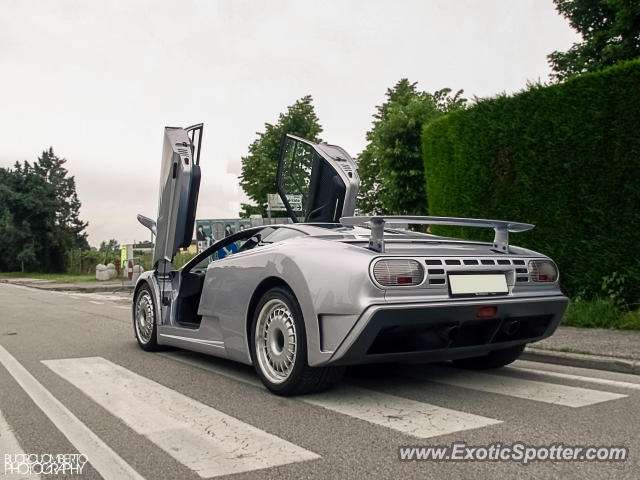 Bugatti EB110 spotted in Padova, Italy
