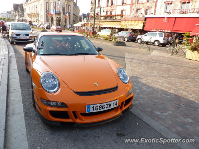 Porsche 911 GT3 spotted in Deauville, France