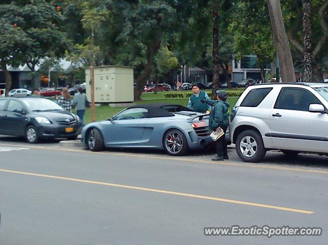 Audi R8 spotted in Lima, Peru