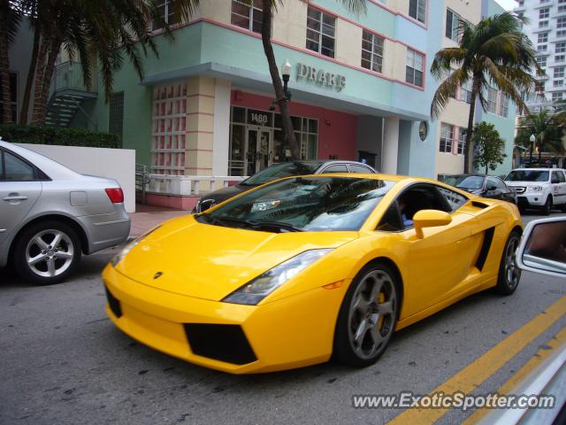 Lamborghini Gallardo spotted in Miami Beach, Florida