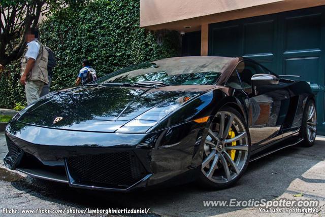 Lamborghini Gallardo spotted in Mexico City, Mexico