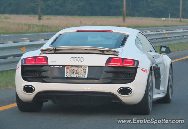 Audi R8 spotted in Vienna, Maryland