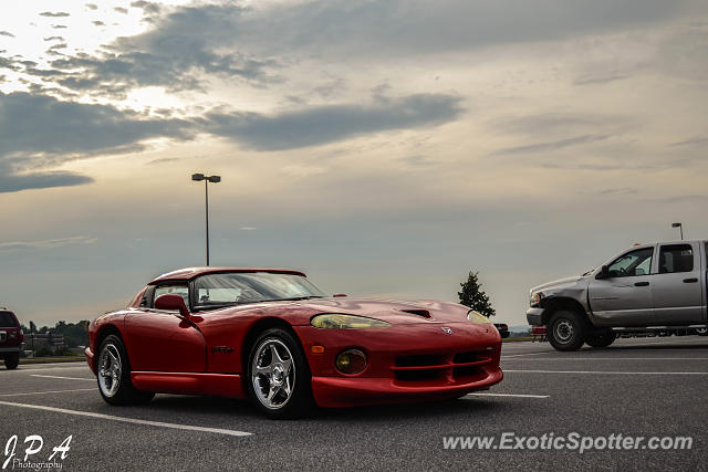 Dodge Viper spotted in Harrisburg, Pennsylvania