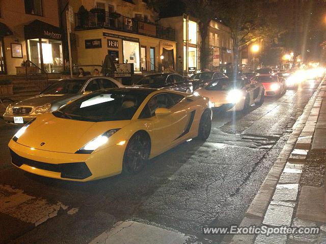 Mclaren MP4-12C spotted in Toronto, Canada