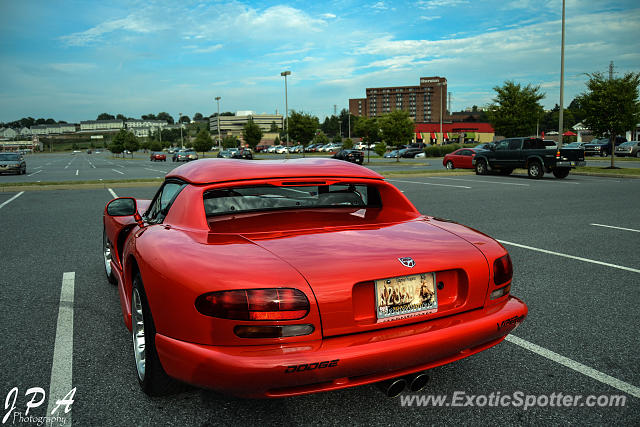 Dodge Viper spotted in Harrisburg, Pennsylvania