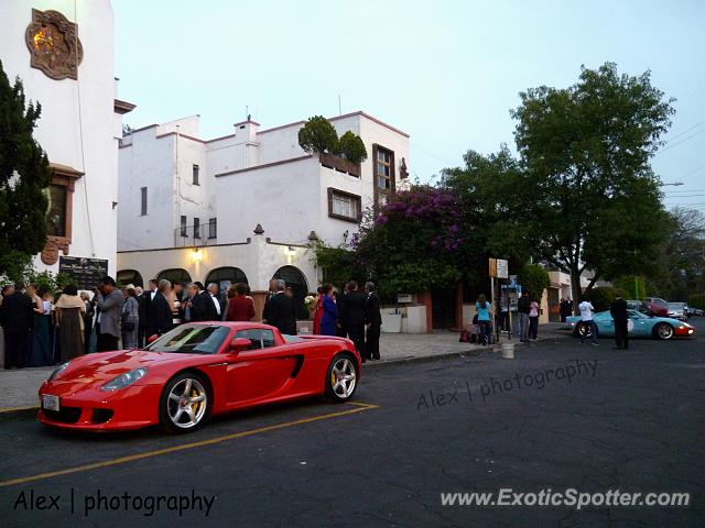 Porsche Carrera GT spotted in Distrito Federal, Mexico