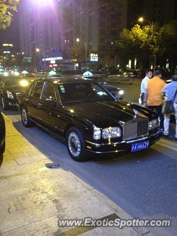 Rolls Royce Silver Seraph spotted in Shanghai, China