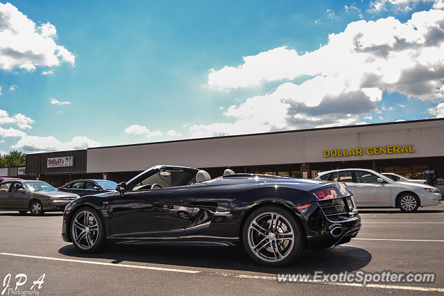 Audi R8 spotted in Harrisburg, Pennsylvania