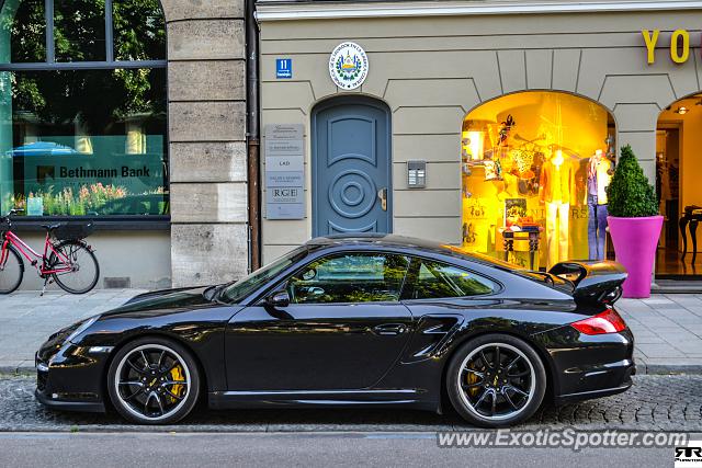 Porsche 911 GT2 spotted in Munich, Germany