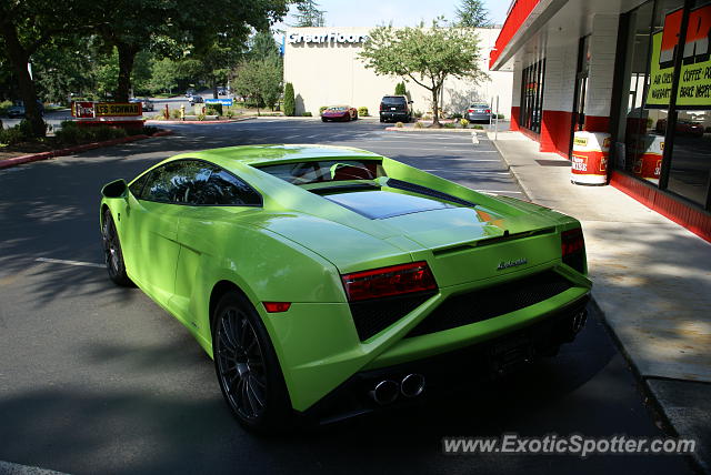 Lamborghini Gallardo spotted in Bellevue, Washington