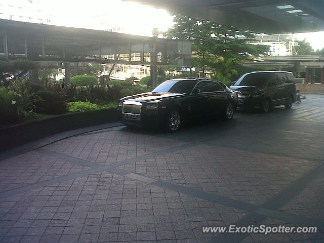 Rolls Royce Ghost spotted in Jakarta, Indonesia