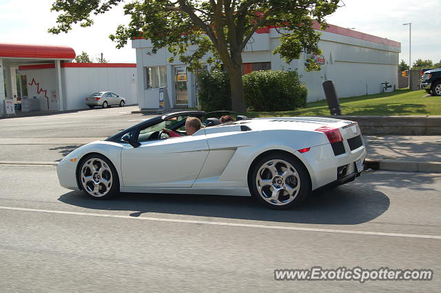 Lamborghini Gallardo spotted in London Ontario, Canada