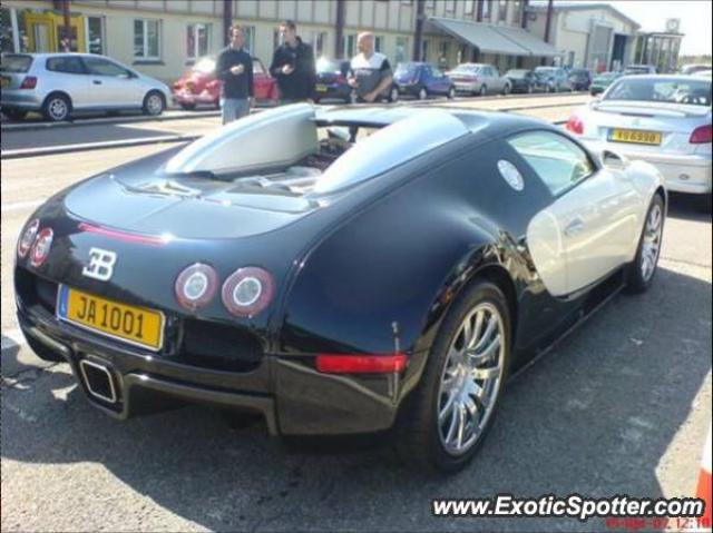 Bugatti Veyron spotted in Sandweiler, Luxembourg