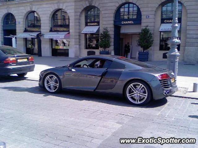 Audi R8 spotted in Paris, France