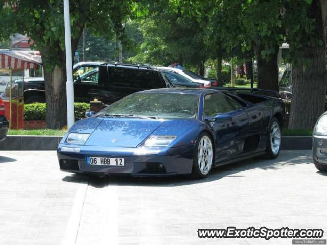 Lamborghini Diablo spotted in Ankara, Turkey