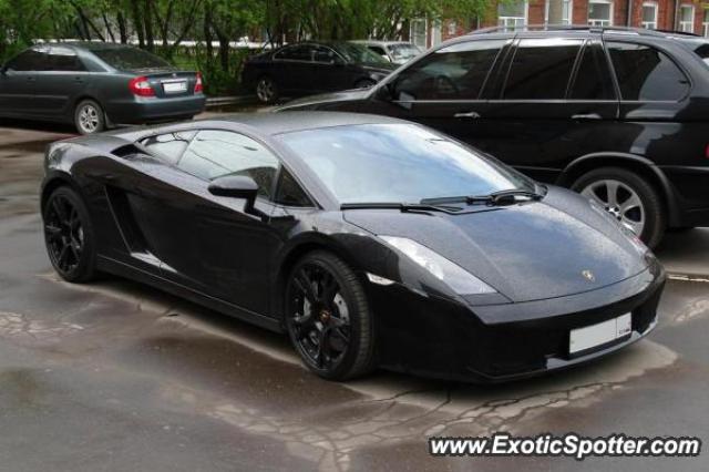 Lamborghini Gallardo spotted in Moscow, Russia