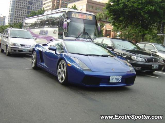 Lamborghini Gallardo spotted in Taipei, Taiwan