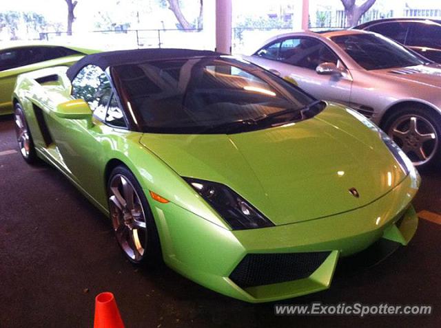 Lamborghini Gallardo spotted in Jakarta, Indonesia