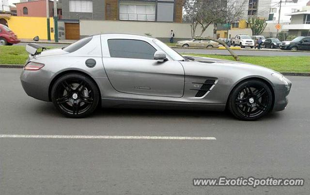 Mercedes SLS AMG spotted in Lima, Peru