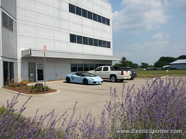 Lamborghini Gallardo spotted in London Ontario, Canada