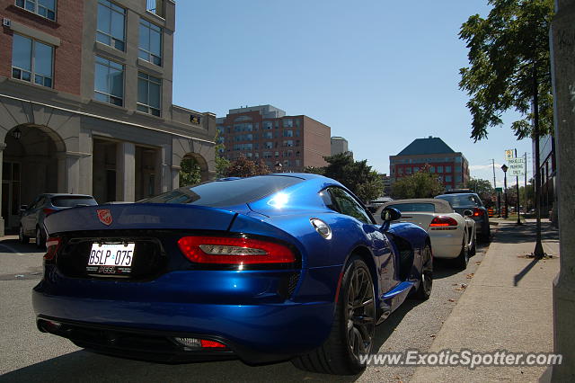 Dodge Viper spotted in Burlington, Canada