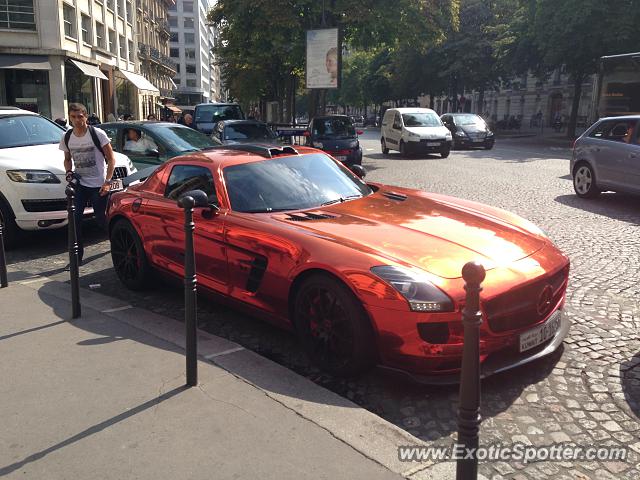 Mercedes SLS AMG spotted in Paris, France