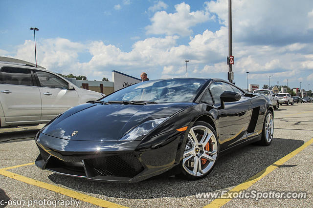 Lamborghini Gallardo spotted in Canton, Ohio