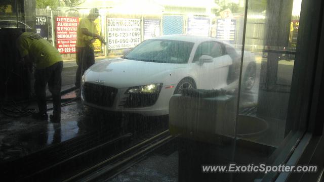 Audi R8 spotted in East Rockaway, New York