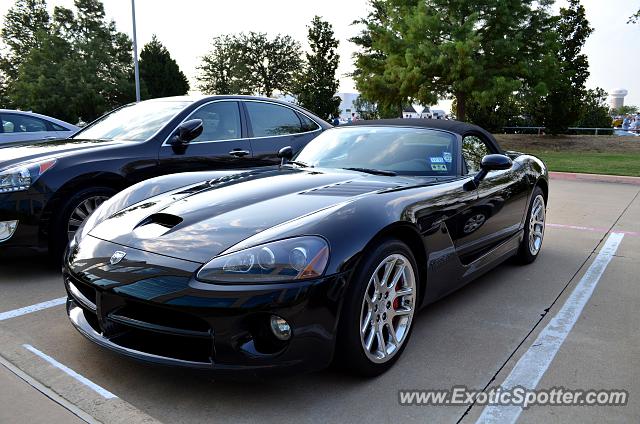 Dodge Viper spotted in Dallas, Texas