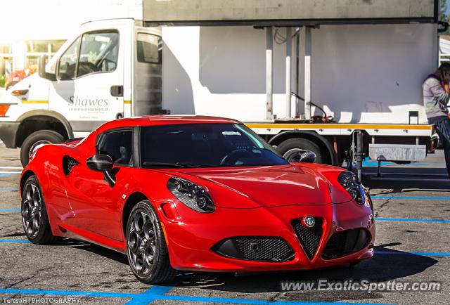 Alfa Romeo 4C spotted in Varano, Italy