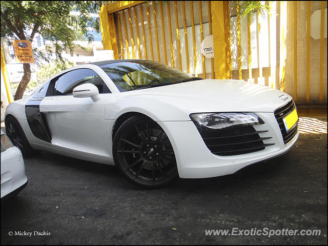 Audi R8 spotted in Herzliya, Israel