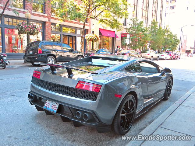 Lamborghini Gallardo spotted in Chicago, Illinois